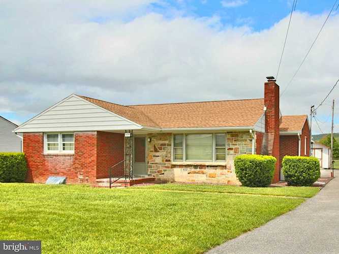 5697 Lincoln Way E Fayetteville, PA 17222 | MLS ® PAFL179724 Photo 1
