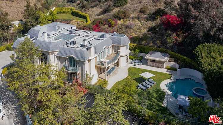 10509 Vestone Way Los Angeles, CA 90077