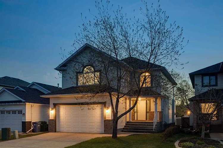 178 Sierra Nevada Green SW Calgary, AB T3H 3P2