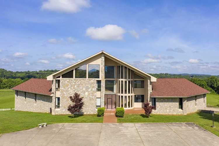 675 Lebanon Pike Hartsville, TN 37074