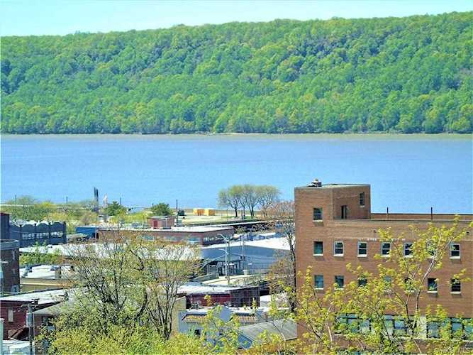 101 Highland Avenue #4P Yonkers, NY 10705