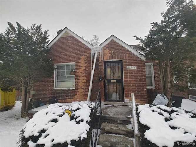 15232 Bringard Dr Detroit, MI 48205