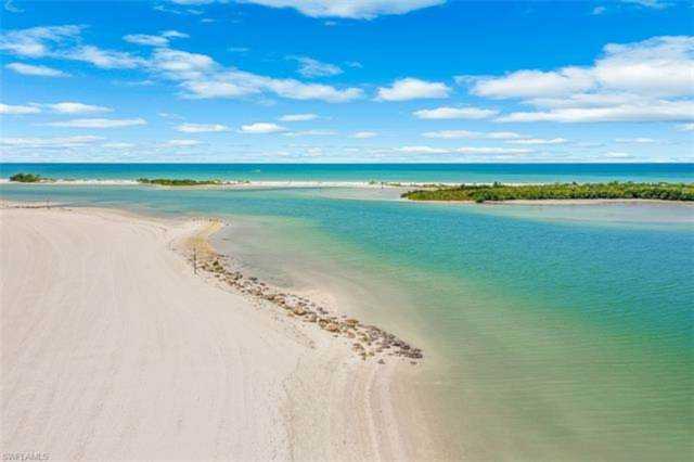 158 Beach Dr Marco Island, FL 34145