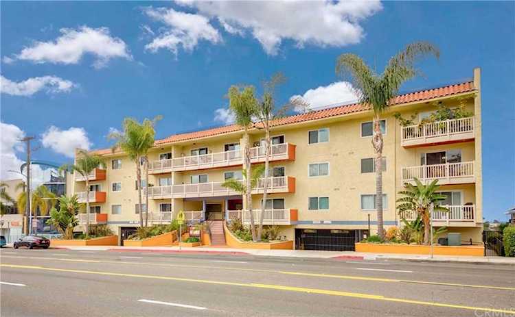 1707 Pacific Coast #402 Hermosa Beach, CA 90254