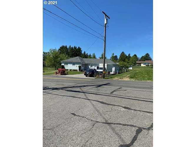 9415 SE 132nd Ave Happy Valley, OR 97086
