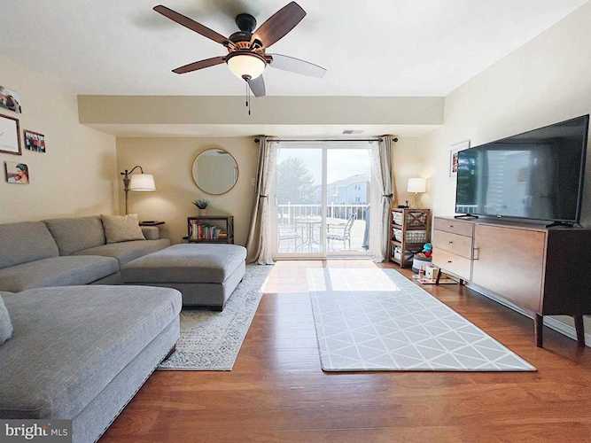 14471 Cool Oak Ln Centreville, VA 20121 | MLS ® VAFX1199678 Photo 1