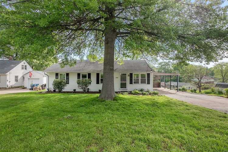 2608 W Randolph St Charles, MO 63301