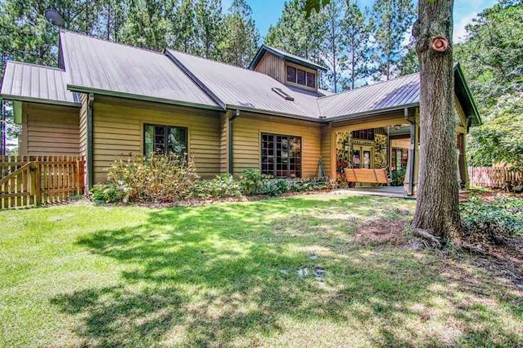 4041 Whispering Pines Trl NW Conyers, GA 30012
