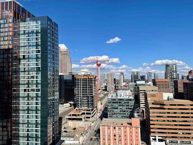 1010 6 St SW #1907 Calgary, AB T2R 1B4