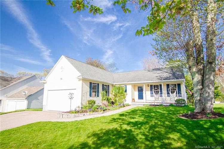 42 Whittaker Lane Groton, CT 06340