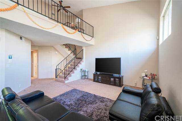 200 S La Fayette Park Place #1 Los Angeles, CA 90057
