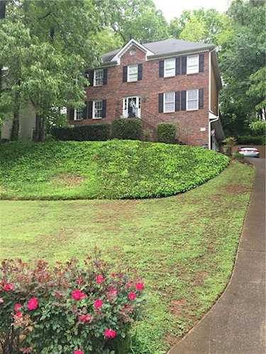 5020 Pine Creek Circle Woodstock, GA 30188