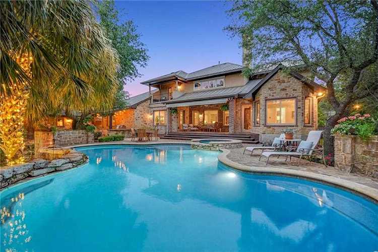 6113 Charis CT Austin, TX 78735