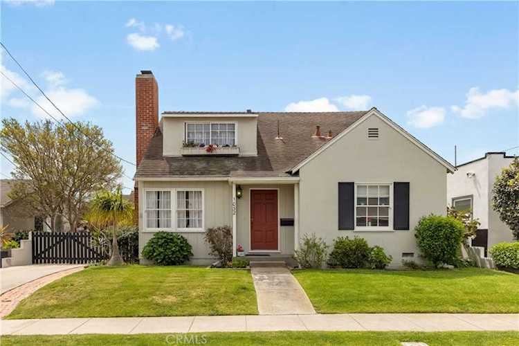 1032 8th Place Hermosa Beach, CA 90254