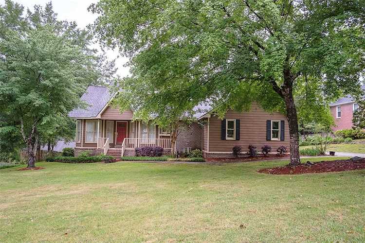 1804 Briarwood Ln Opelika, AL 36801 | MLS 151700 Photo 1