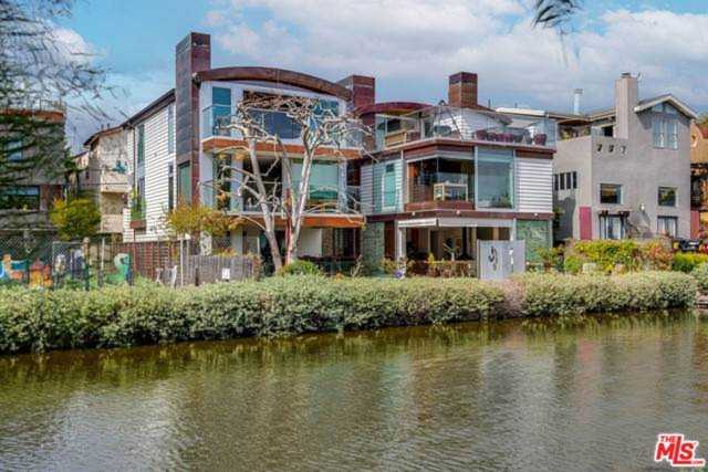 427 Carroll Canal Venice, CA 90291