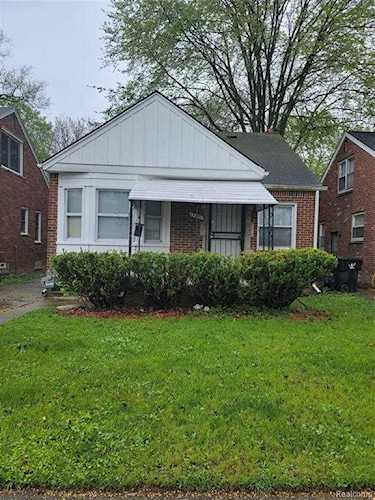 13791 Wadsworth St Detroit, MI 48227 | MLS 2210035125 Photo 1