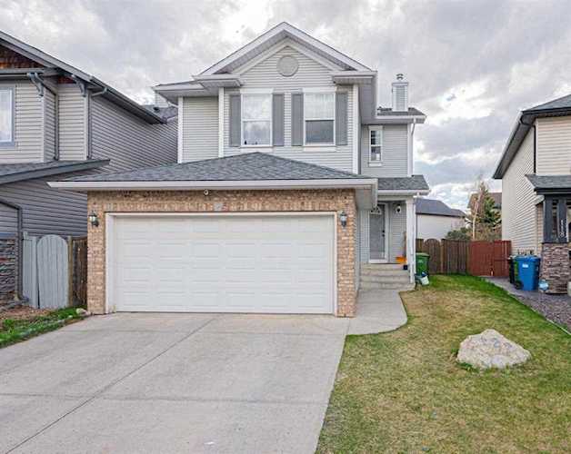 122 Cougarstone Circle SW Calgary, AB T3A 4W7