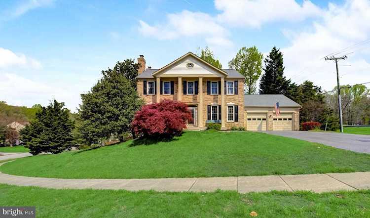 8900 Magnolia Ridge Rd Fairfax Station, VA 22039