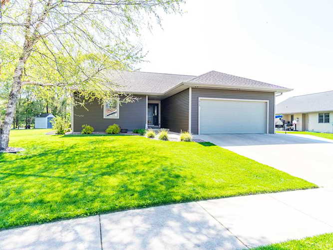 1915 Fauna St Holmen, WI 54636