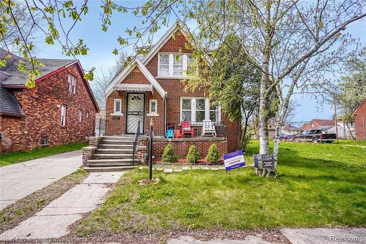 9201 Bishop St Detroit, MI 48224 | MLS 2210035380 Photo 1
