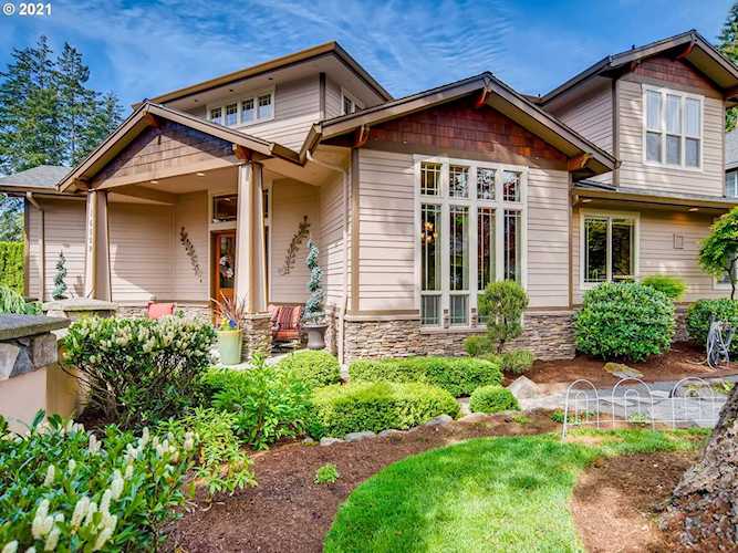 16599 SE Oak Meadow Ct Damascus, OR 97089