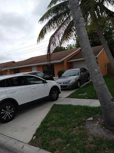 5952 W Ithaca Circle Lake Worth, FL 33463 | MLS R10716163 Photo 1
