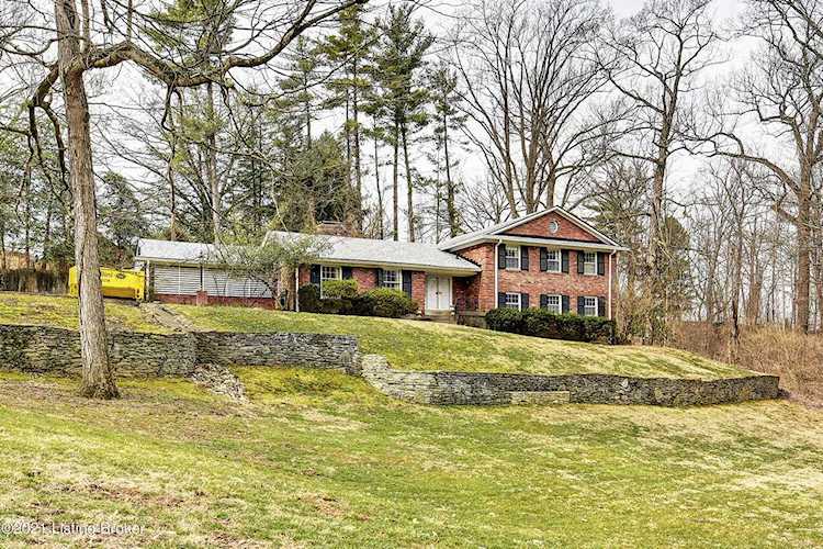 2201 River Bluff Rd Louisville, KY 40207