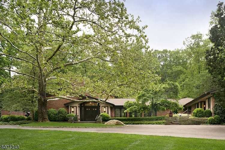 000 Hartshorn Drive Short Hills, NJ 07078