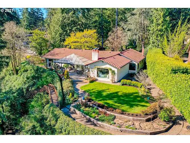1845 Palisades Terrace Dr Lake Oswego, OR 97034
