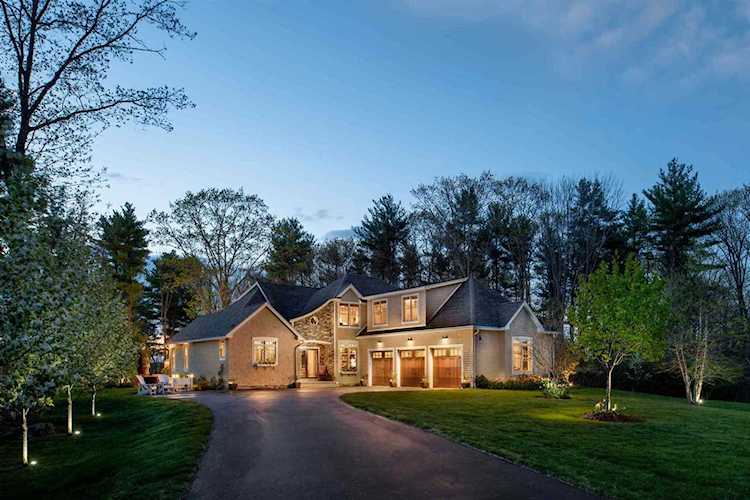 4 Harbor Side Dr York, ME 03909
