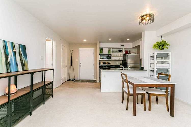 # 417 11803 22 Avenue Edmonton, AB T6W 2R9