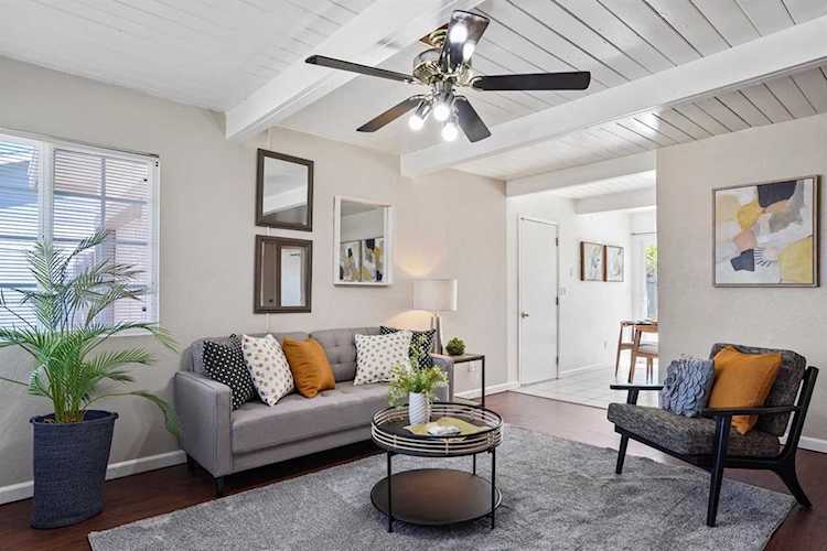 248 Redondo Avenue Sacramento, CA 95815 | MLS 221027053 Photo 1