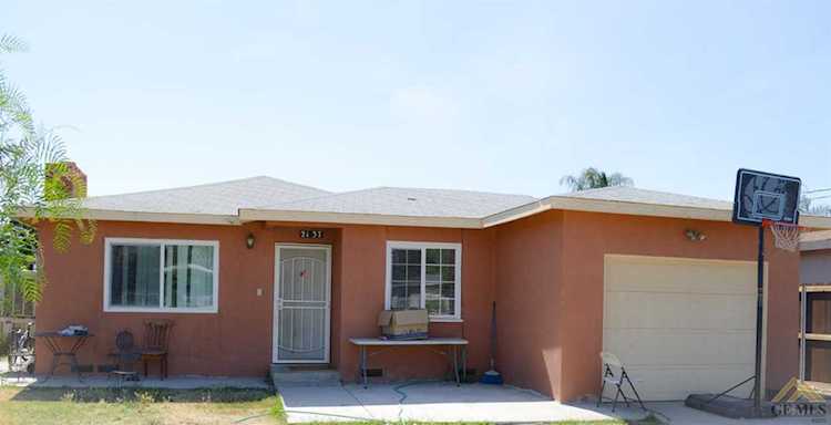 2137 Patton Street Delano, CA 93215