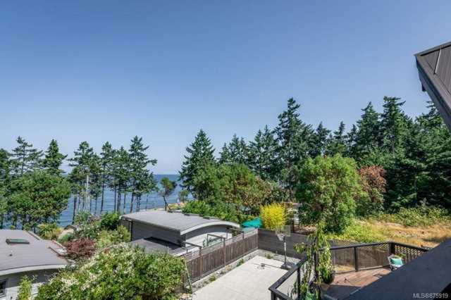 868 W Chichester Rd Gabriola Island, BC V0R 1X1