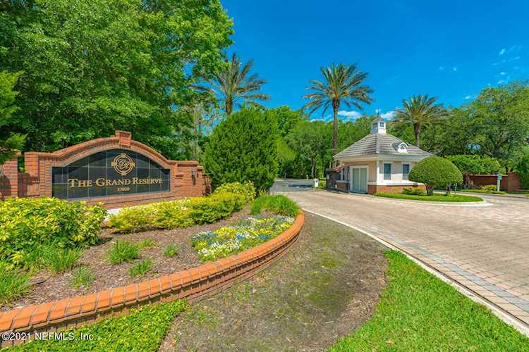 13810 Sutton Park Dr Jacksonville, FL 32224