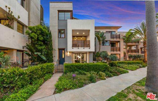 12837 W North Seaglass Circle Los Angeles, CA 90094