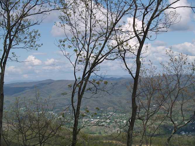 712 Summit Village Trail Whites Sulphur Springs, WV 24986