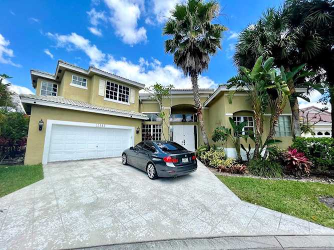 10855 Ravel Court Boca Raton, FL 33498