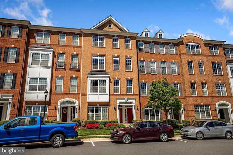 43144 Thoroughfare Gap Terrace Ashburn, VA 20148 | MLS ® VALO437984 Photo 1