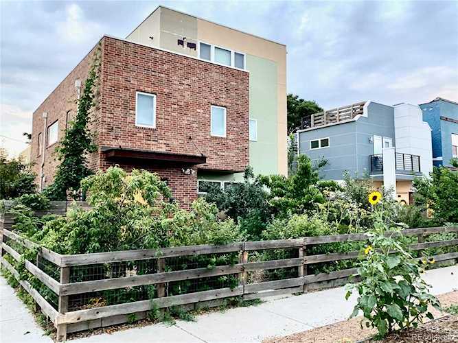 3288 Arapahoe St Denver, CO 80205