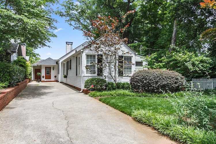 141 Frances Ave NE Marietta, GA 30060 | 6882660 Photo 1