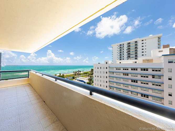 2555 Collins Ave #914 Miami Beach, FL 33140