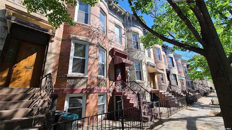 60-19 71st Avenue Ridgewood, NY 11385