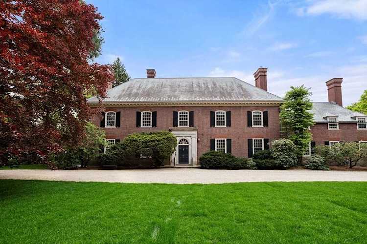 70 Suffolk Road Newton, MA 02467