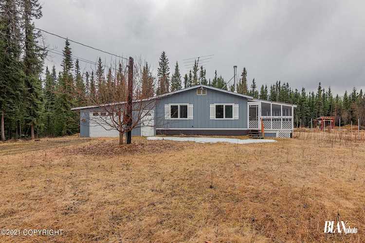 147 N Grange Hall Road Fairbanks, AK 99712