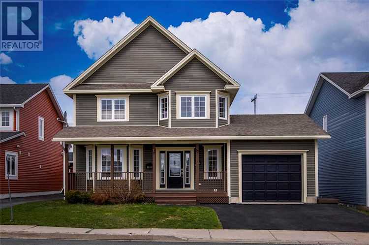 6 Teakwood Drive St. John's, NL A1H1A8