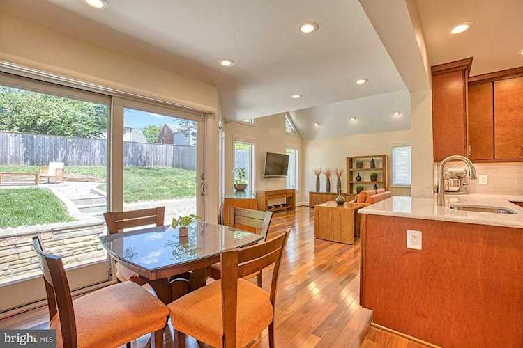 4805 Morgan Dr Chevy Chase, MD 20815 | MLS ® MDMC754664 Photo 1