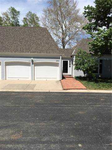 8747 Riggs Circle Overland Park, KS 66212