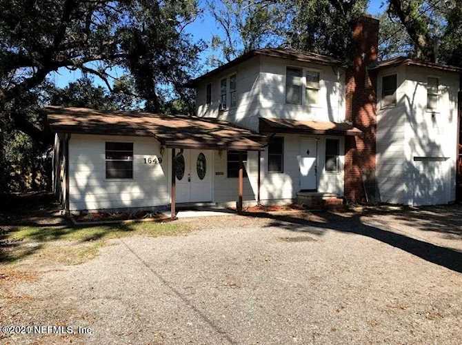 1649 Emerson St Jacksonville, FL 32207